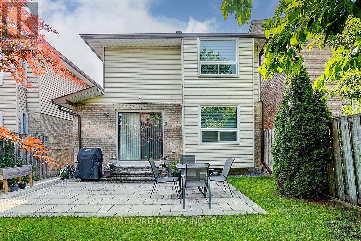 Vaughan (crestwood-springfarm-yorkhill), ON L4J3J8,19 ESTHER CRESCENT
