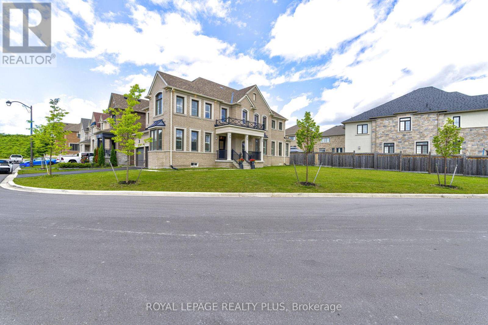 East Gwillimbury (holland Landing), ON L9N0T3,67 Tesla CRES #cres