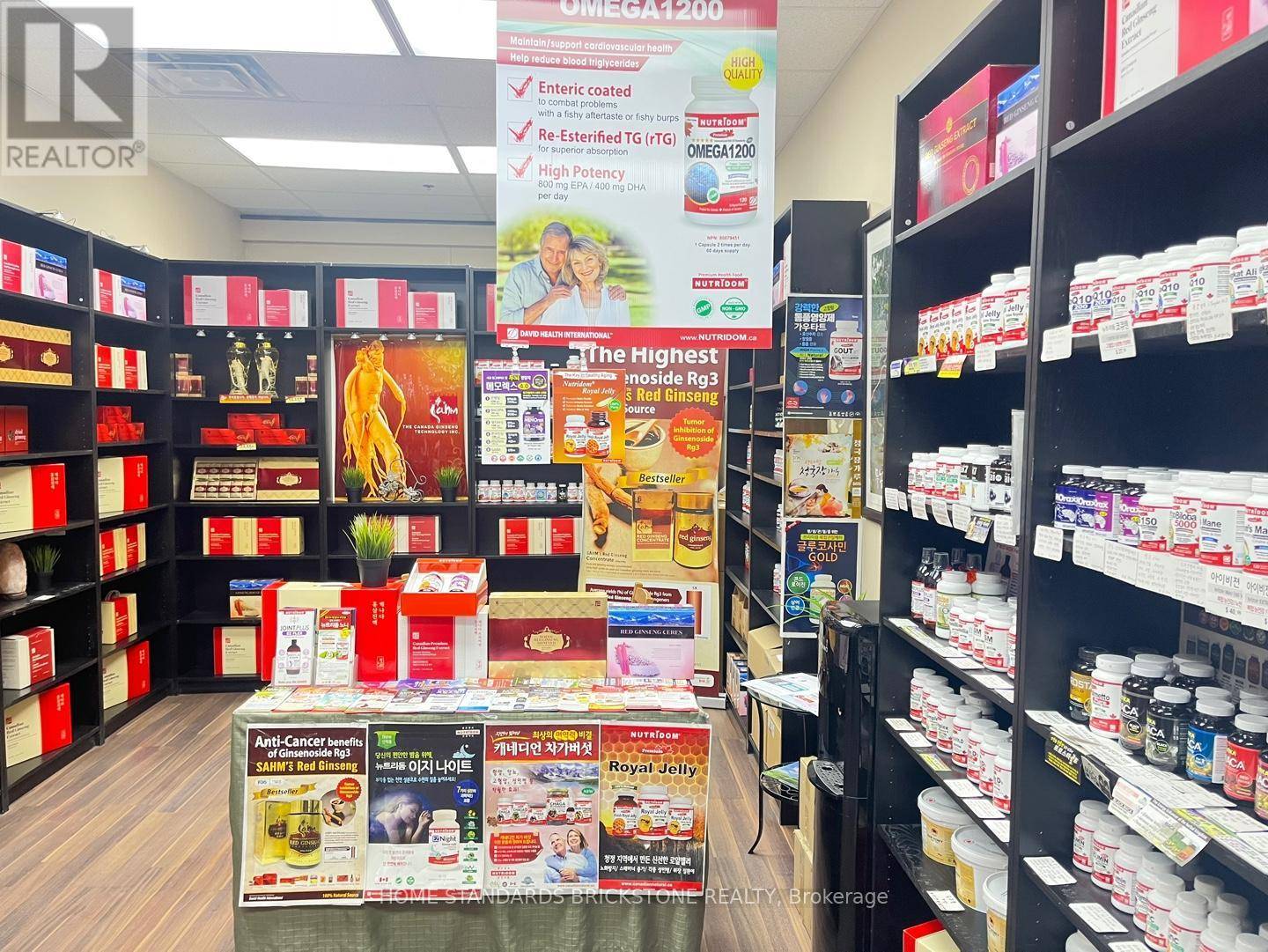 Vaughan (crestwood-springfarm-yorkhill), ON L4J1V7,7040 Yonge ST #E3