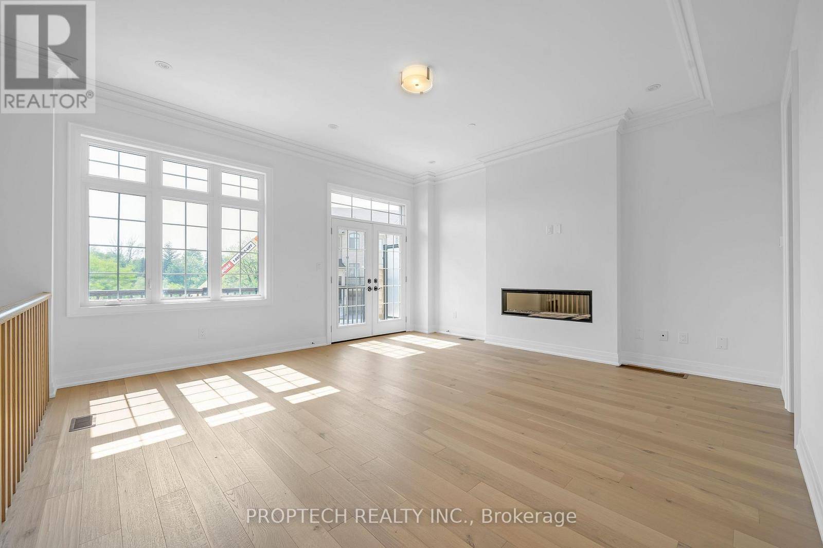 Markham (angus Glen), ON L6C3L5,93 WEST VILLAGE LANE