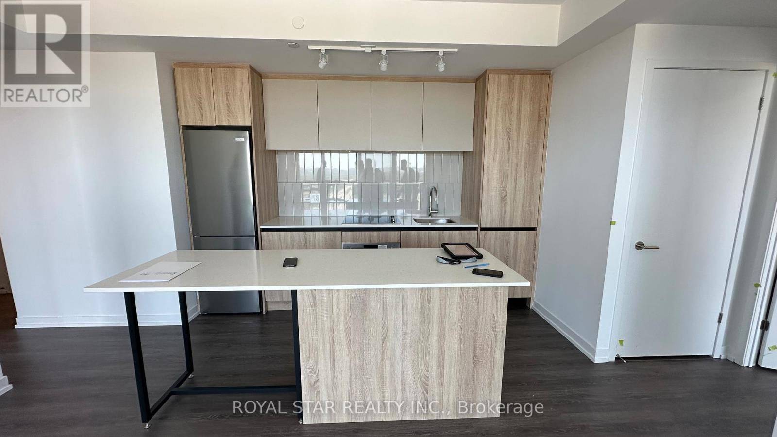 Vaughan (beverley Glen), ON L4J0L4,7950 Bathurst ST #B-1503