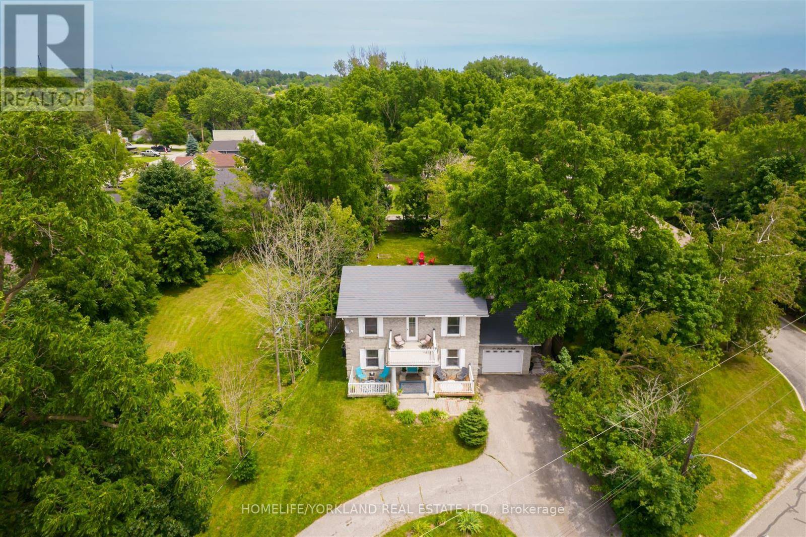 Georgina (historic Lakeshore Communities), ON L4P1A9,101 LAKE DRIVE N