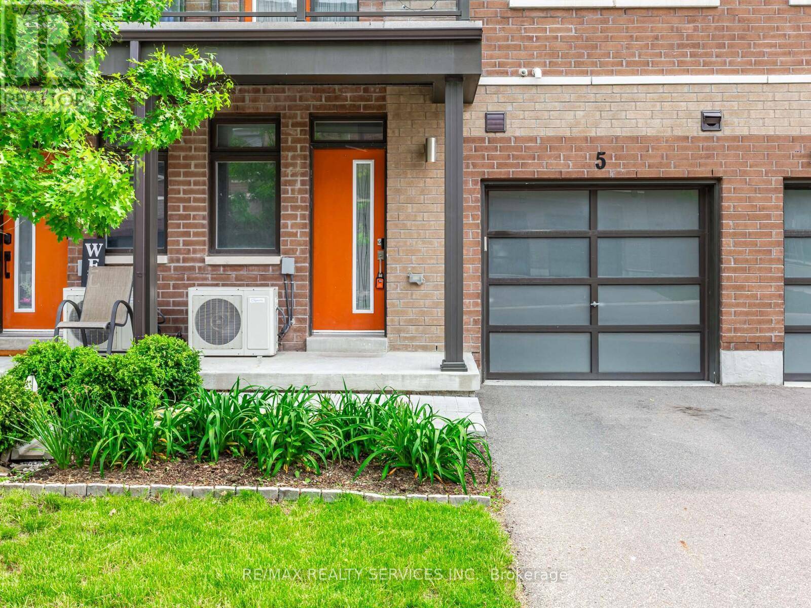 Vaughan (vaughan Grove), ON L4L0L9,5 LACHINE STREET