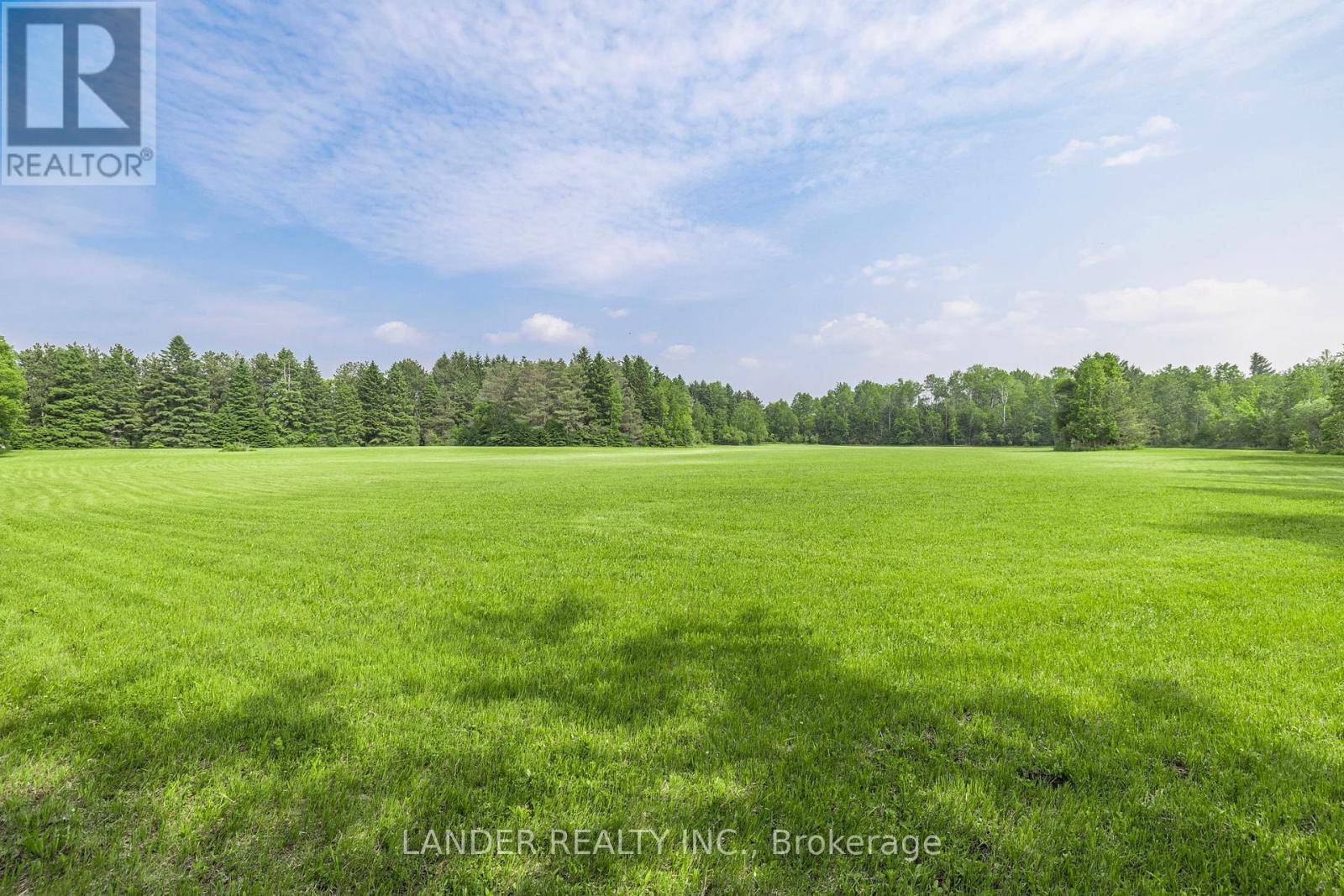 East Gwillimbury, ON L0G1R0,3523 HOLBORN ROAD