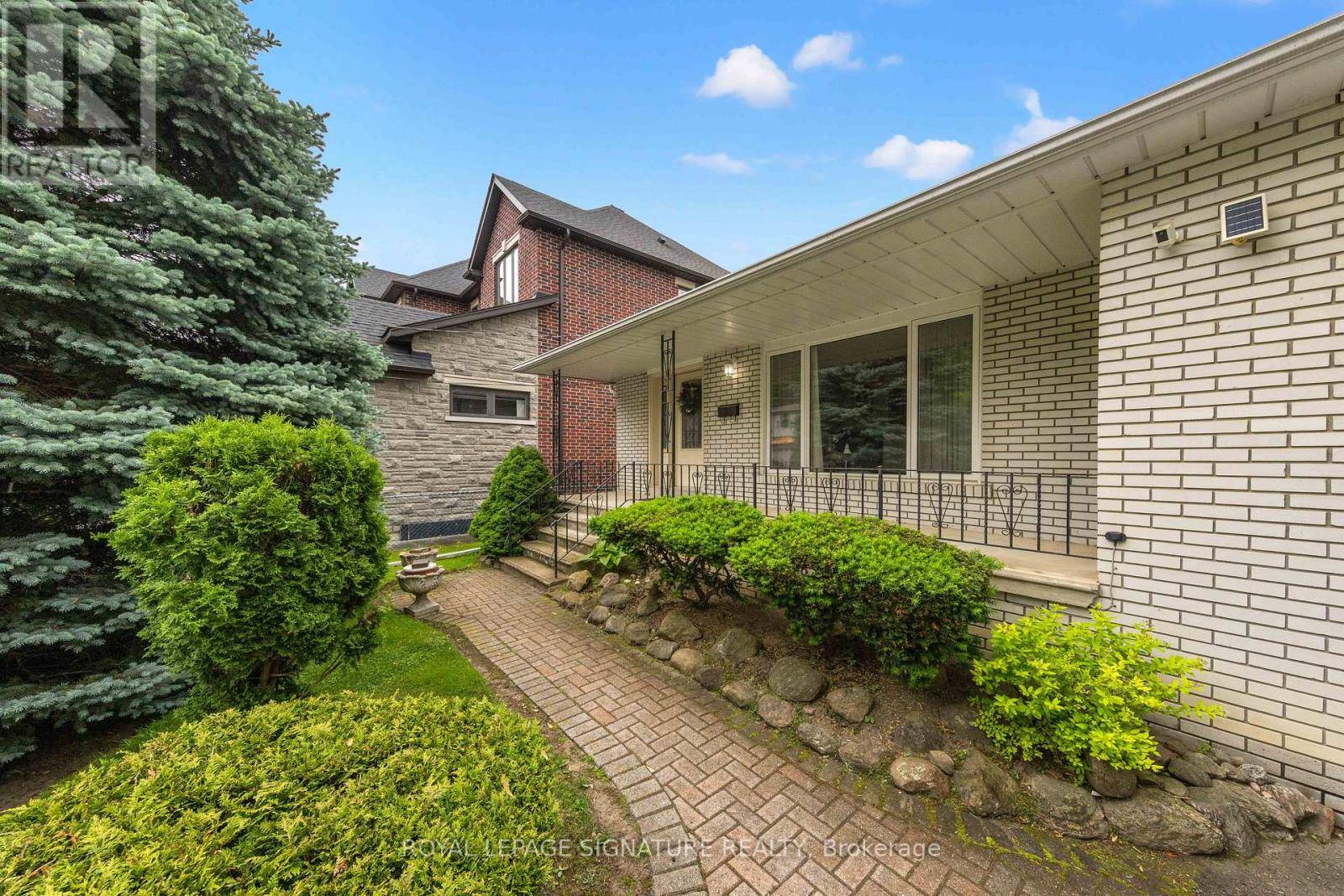 Vaughan (east Woodbridge), ON L4L2V3,29 WOODVIEW ROAD