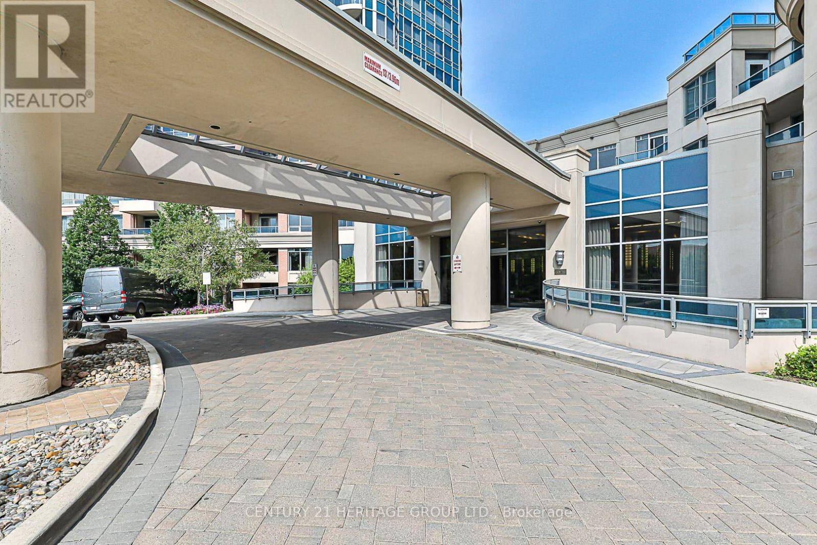 Markham (unionville), ON L3R8A6,33 Cox BLVD #905
