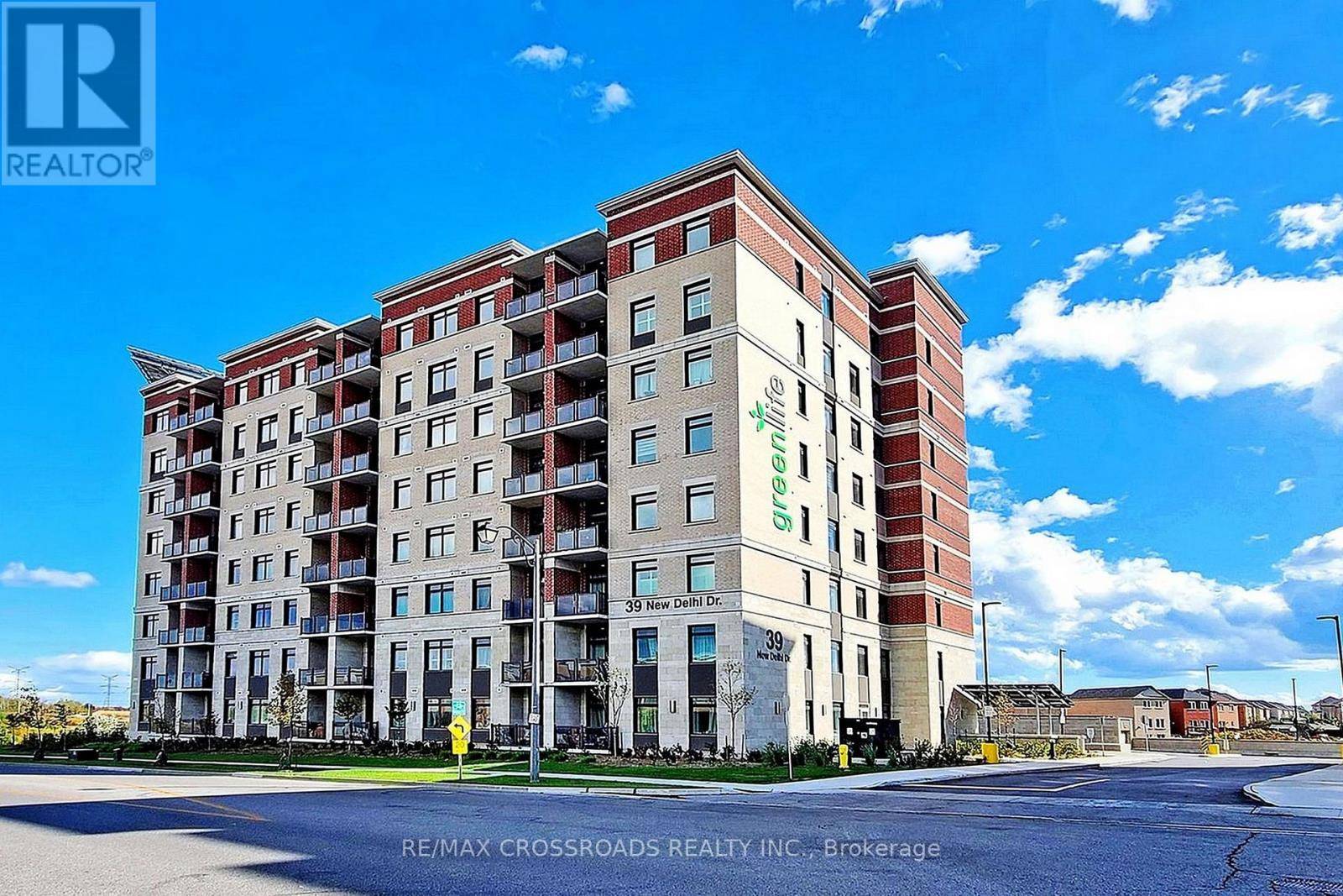 Markham (cedarwood), ON L3S0E1,39 New Delhi DR East #601