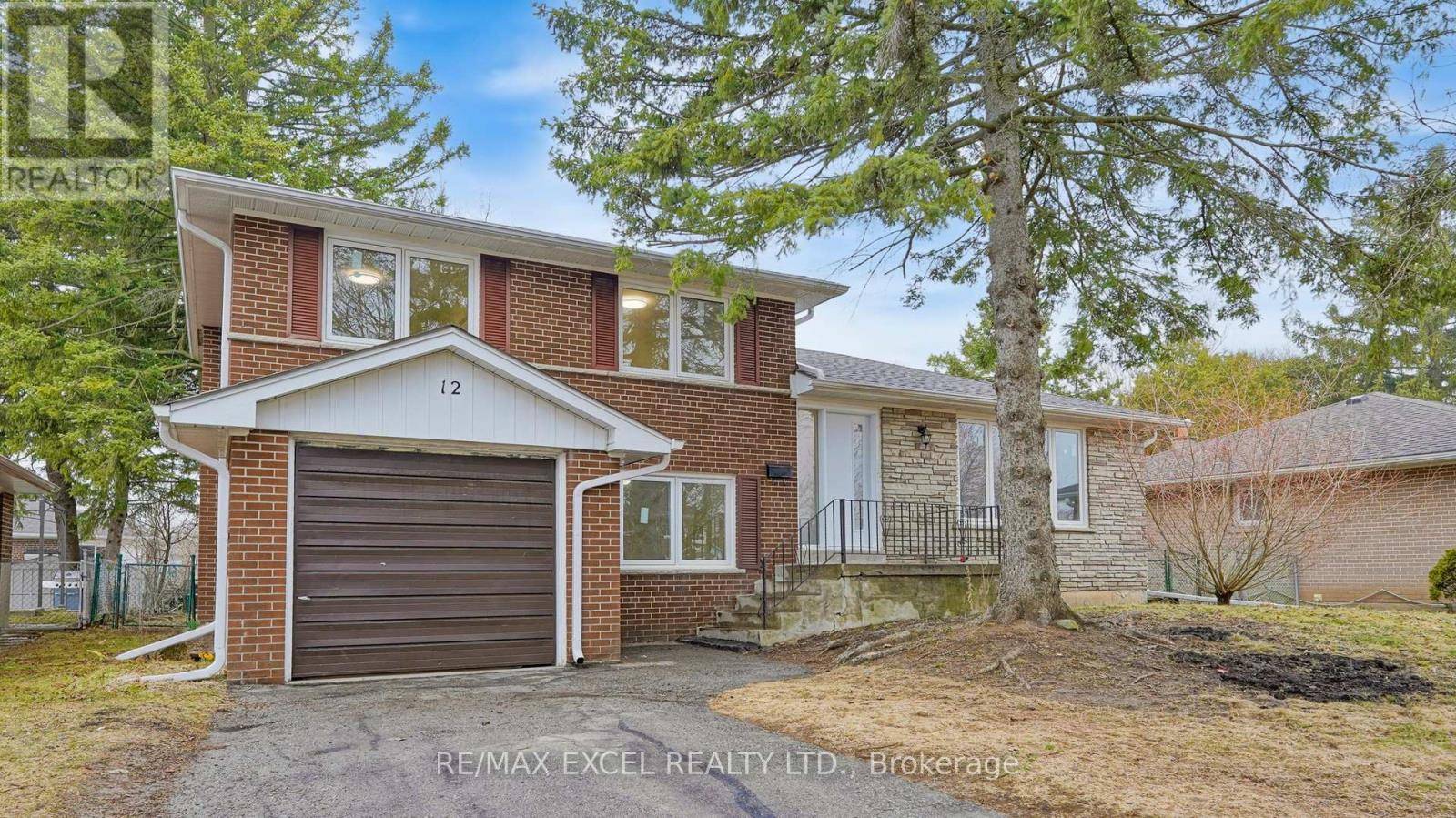 Markham (bullock), ON L3P1H5,12 LAKEVISTA AVENUE