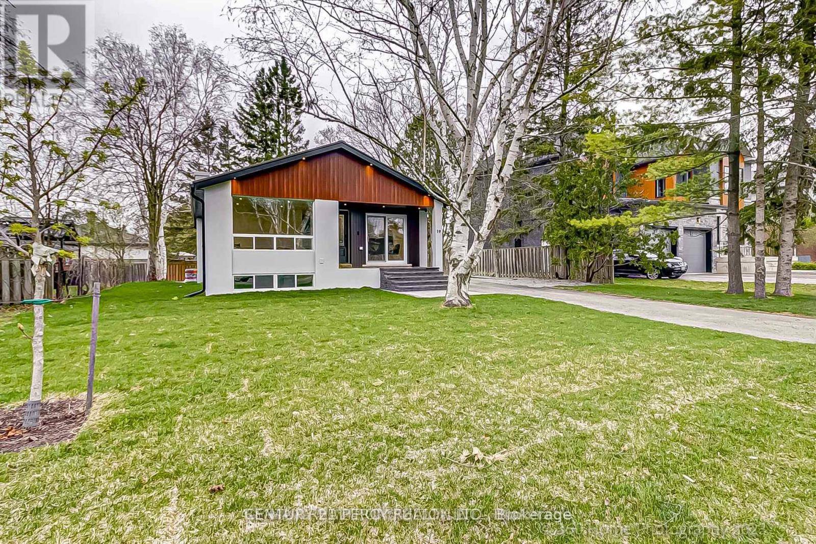 Aurora (aurora Heights), ON L4G1Z8,19 Holman CRES #Bsmt