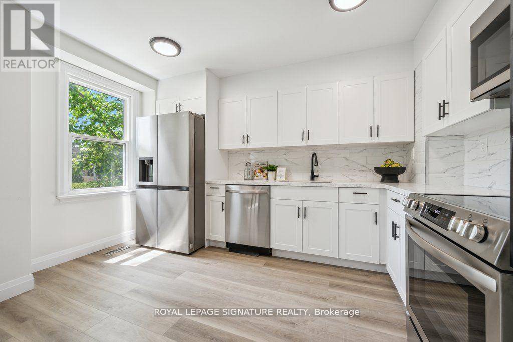 Markham (bayview Fairway-bayview Country Club Estates), ON L3T1Z1,1856 JOHN STREET