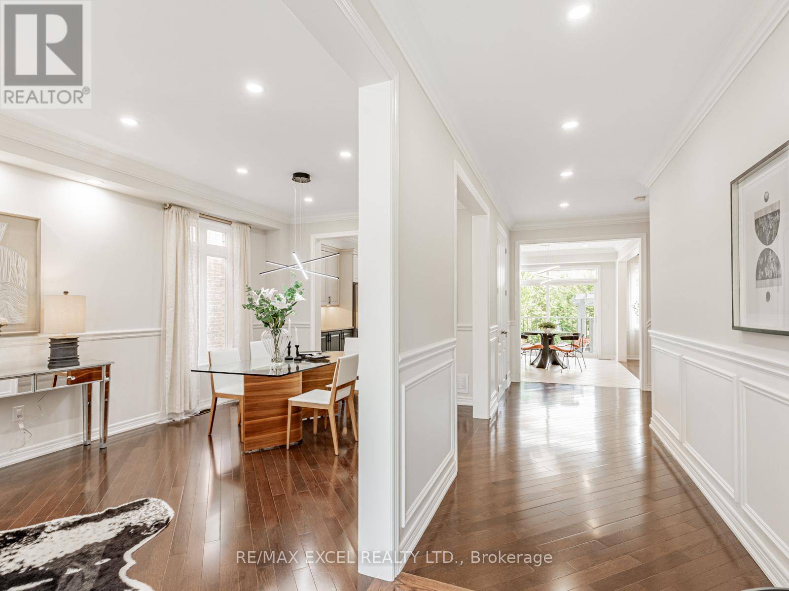 Vaughan (patterson), ON L6A4J8,7 THORNHILL RAVINES CRESCENT
