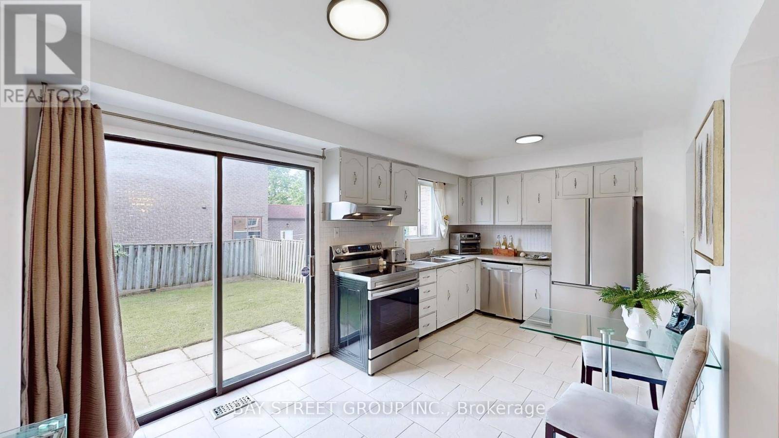 Markham (milliken Mills West), ON L3R4L2,120 APPLEBY CRESCENT