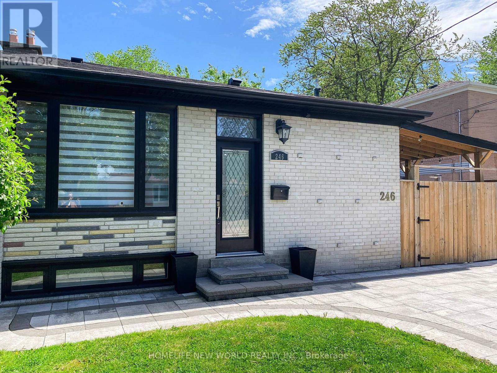 Richmond Hill (crosby), ON L4C2S6,246 TAYLOR MILLS DRIVE S