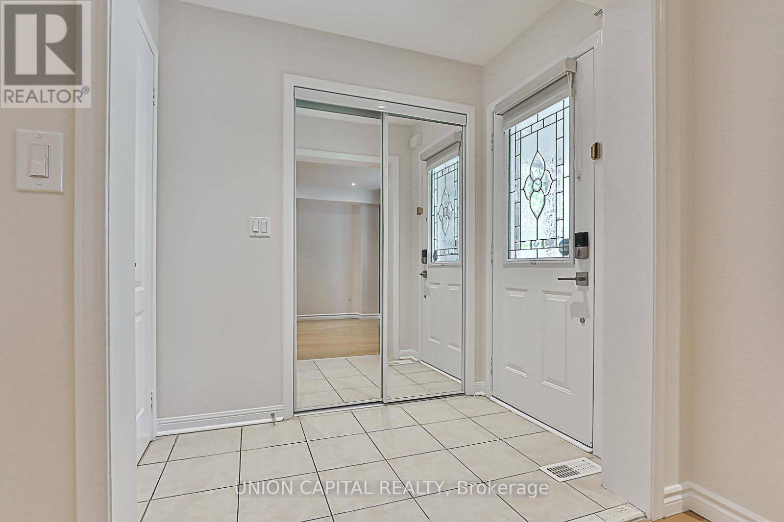 Markham (berczy), ON L6C2S5,533 BUR OAK AVENUE