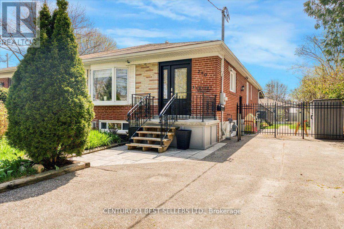 Richmond Hill (crosby), ON L4C3A3,240 ELKA DRIVE