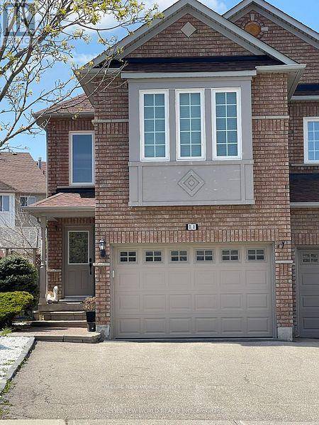 Richmond Hill (rouge Woods), ON L4S1T9,11 PENINSULA CRESCENT