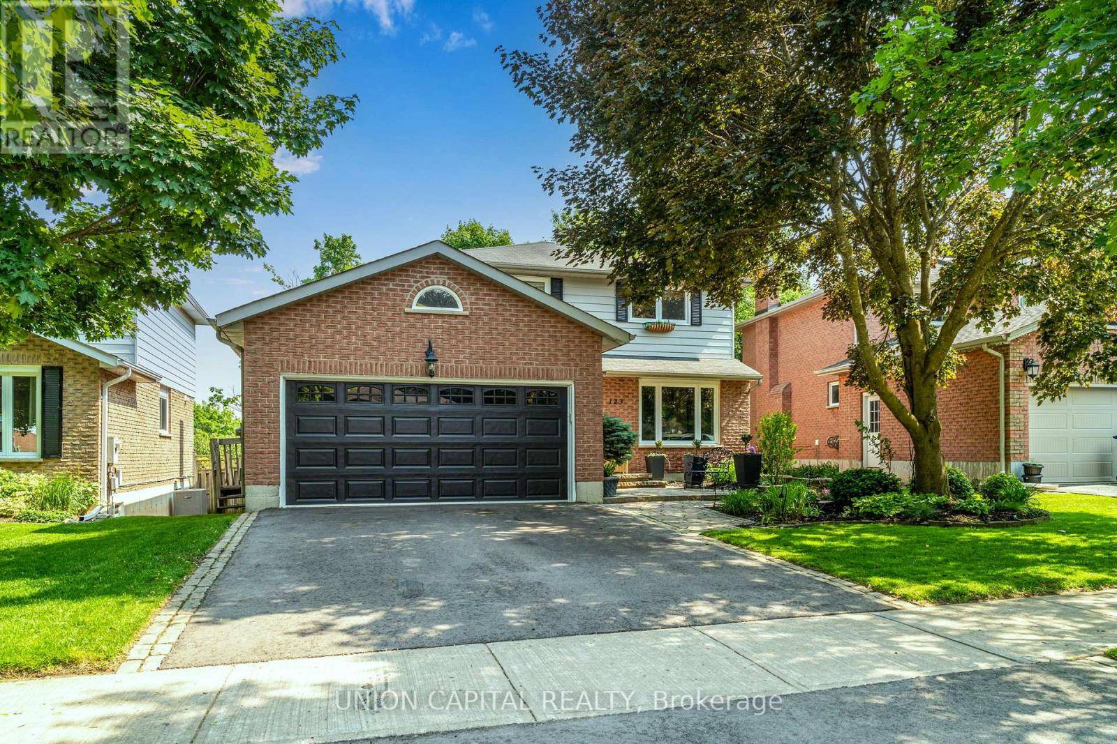 Bradford West Gwillimbury (bradford), ON L3Z2N3,123 IMPERIAL CRESCENT