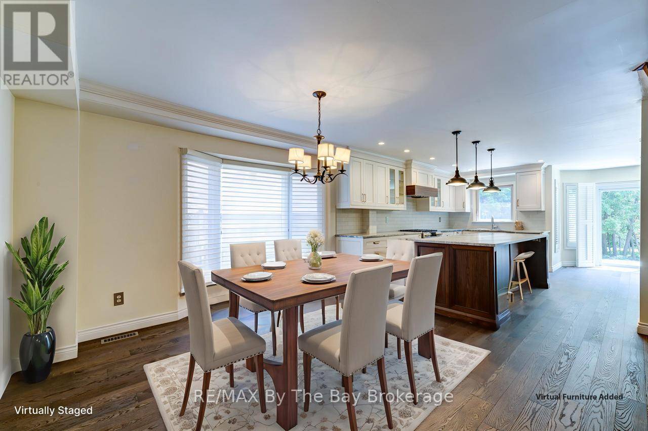 Richmond Hill (south Richvale), ON L4C6R9,145 OLD SURREY LANE