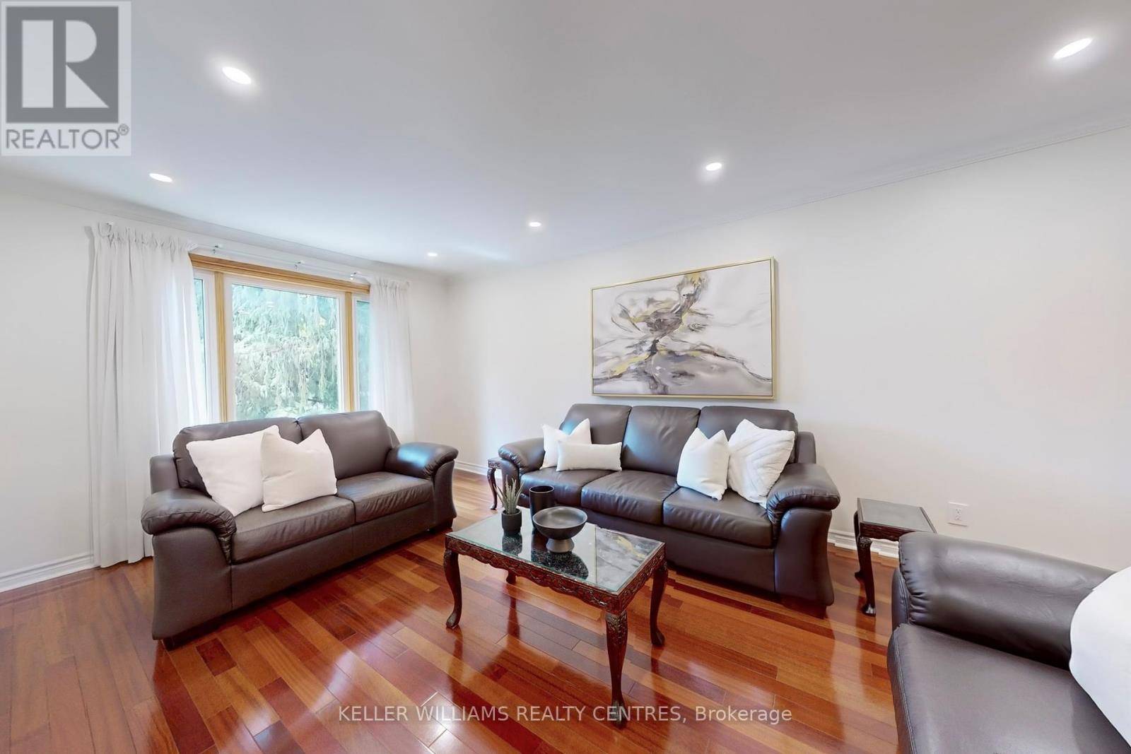 Richmond Hill (north Richvale), ON L4C5J5,43 MAYVERN CRESCENT