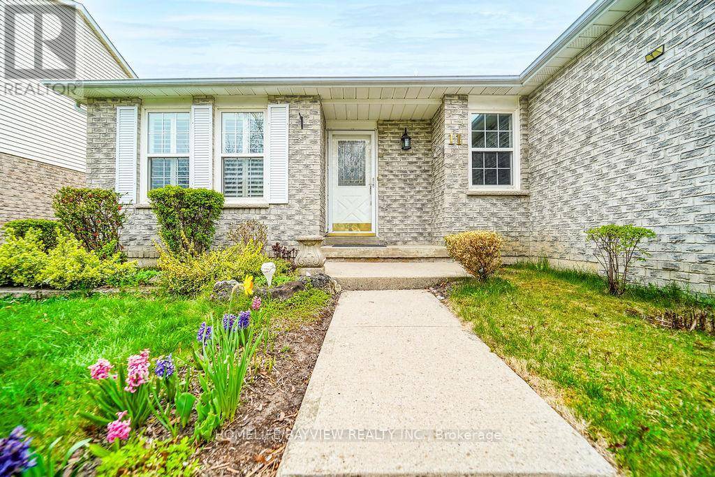 East Gwillimbury (holland Landing), ON L9N1C8,11 ROSEBANK BOULEVARD