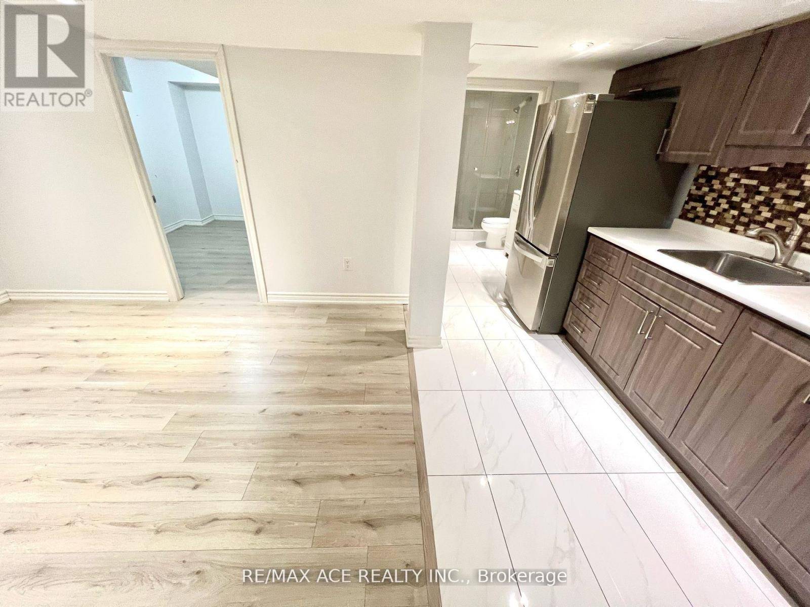 Vaughan (west Woodbridge), ON L4H3L4,39 Gorman AVE #Bsmt