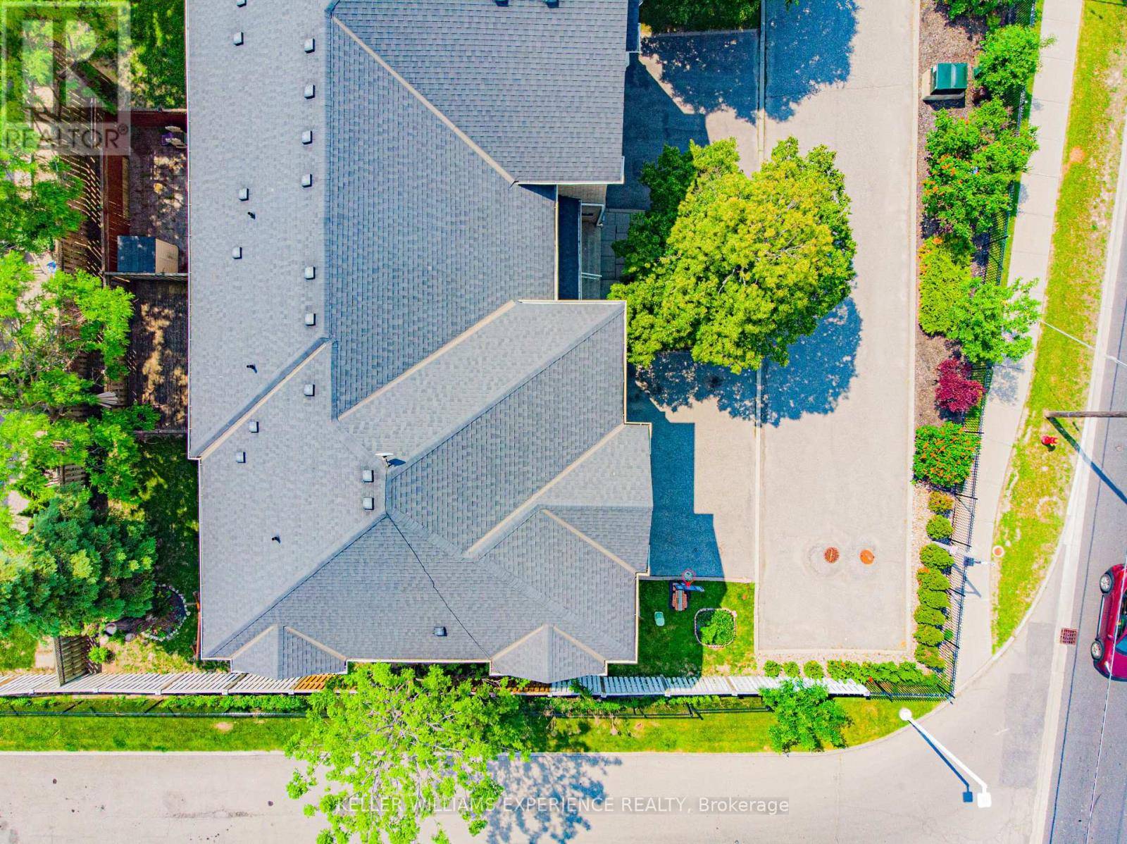 Richmond Hill (mill Pond), ON L4C0N3,10719 Bathurst ST #1