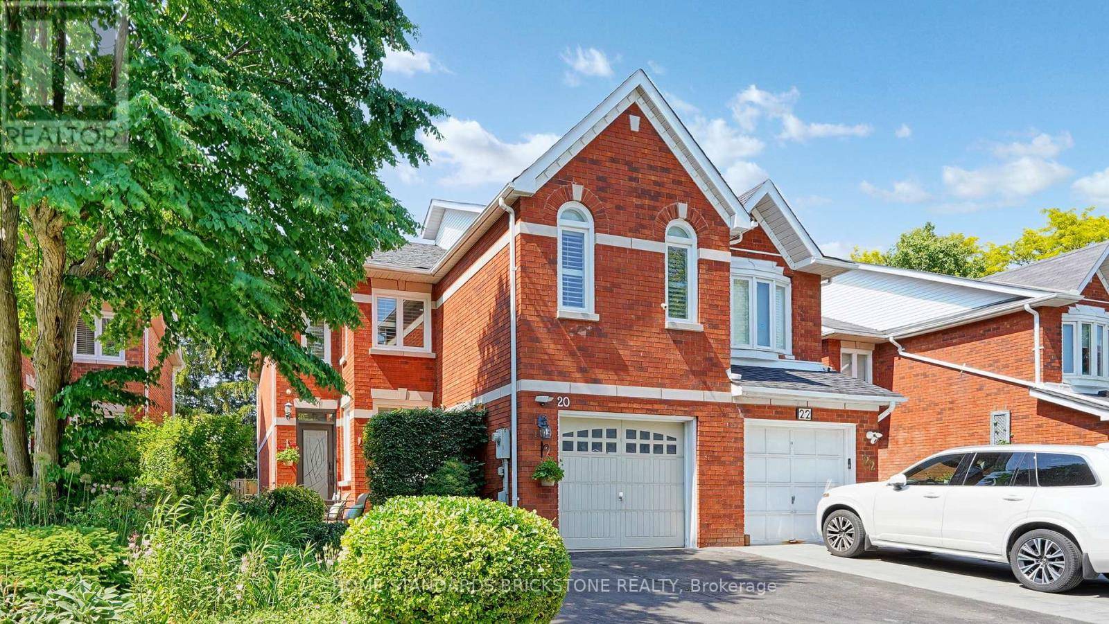Vaughan (crestwood-springfarm-yorkhill), ON L4J7P4,20 BROWNSTONE CIRCLE