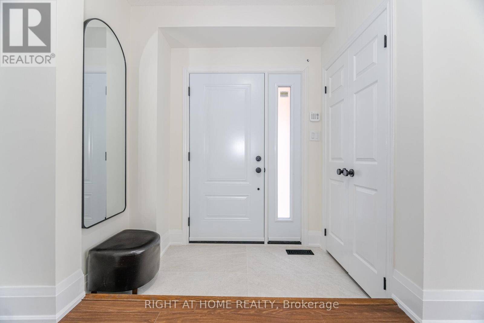 Aurora (bayview Wellington), ON L4G7E3,135 JOHN WEST WAY