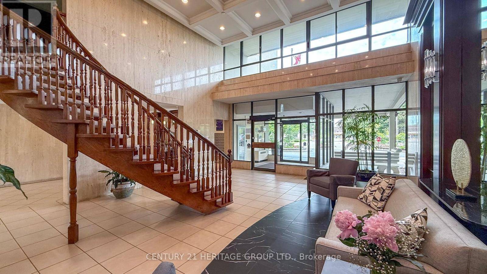Markham (royal Orchard), ON L3T4V9,8111 Yonge ST #1212