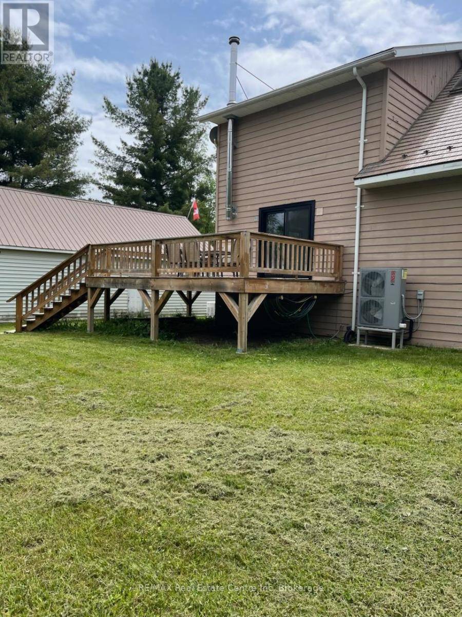 Adjala-tosorontio, ON L0M1M0,28 PINEGROVE CRESCENT