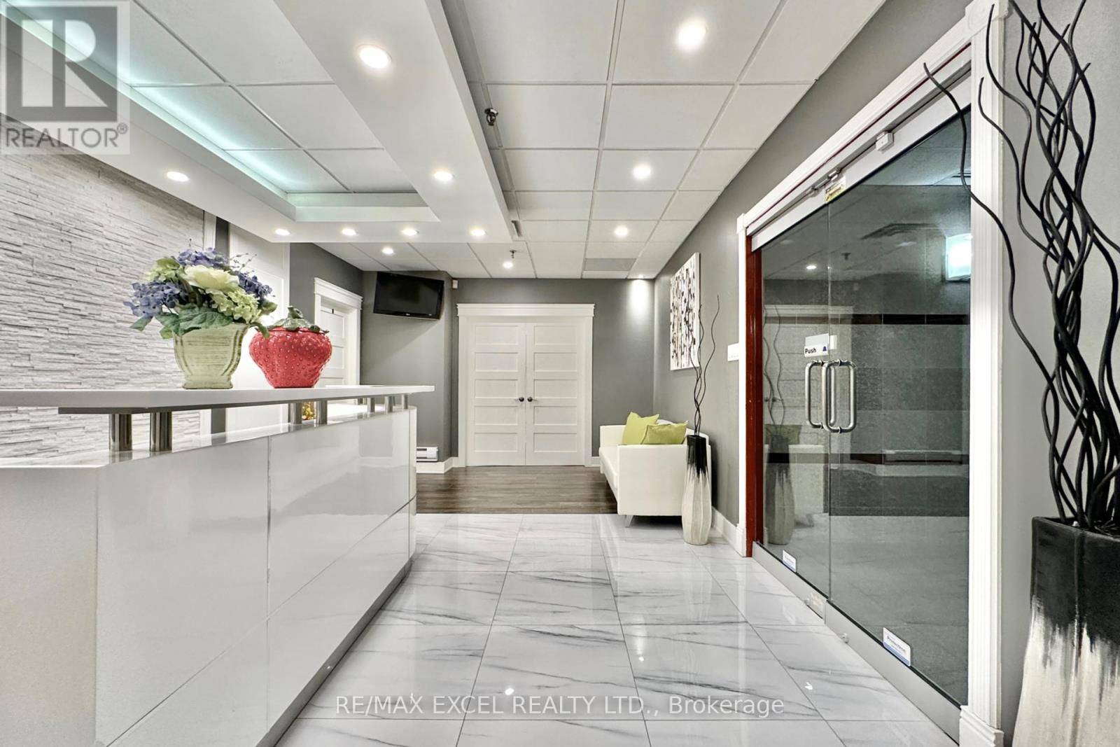 Markham (milliken Mills West), ON L3R0A9,3950 14th AVE #407