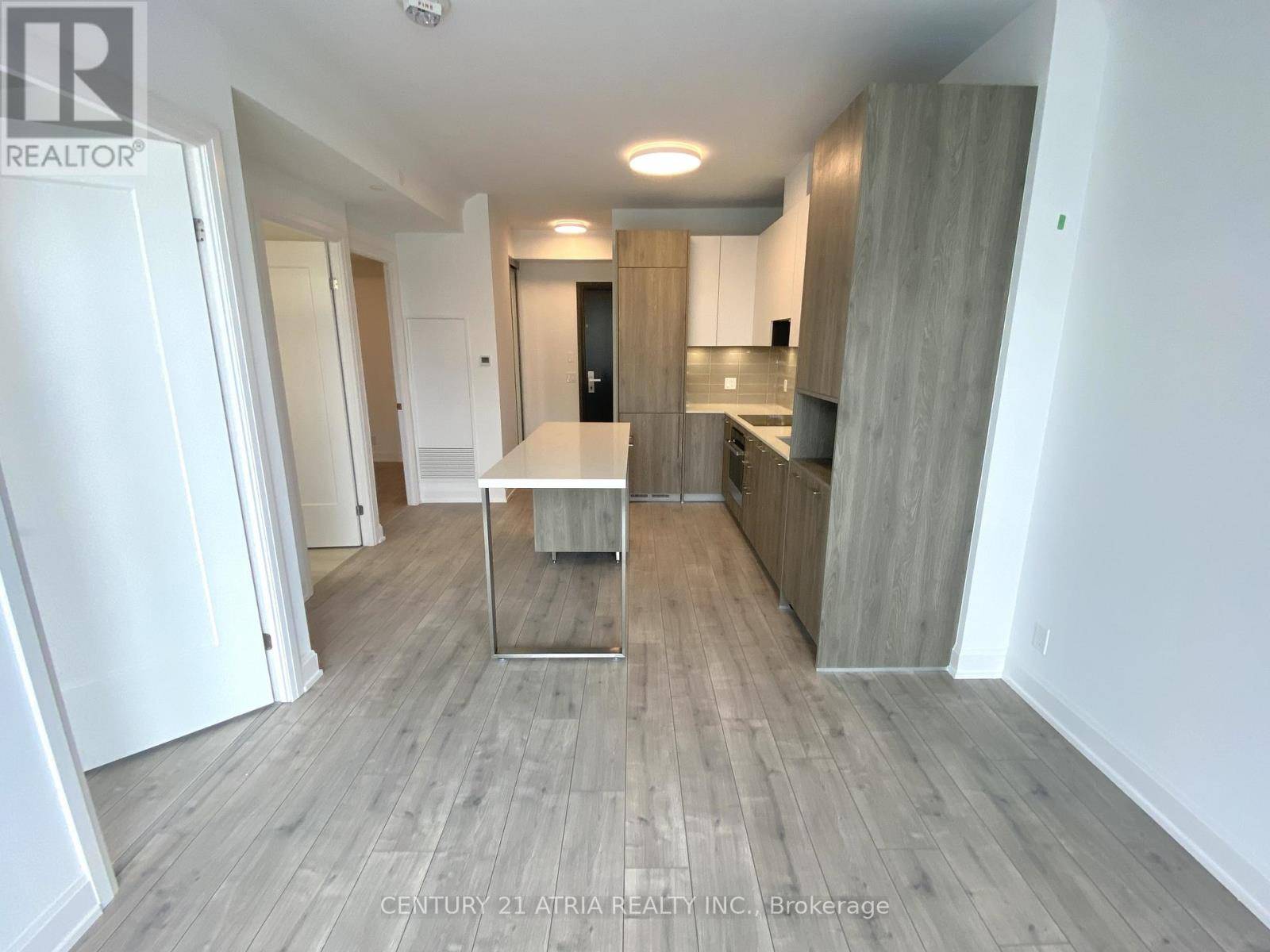 Markham (unionville), ON L3R6M8,38 Water Walk DR #211