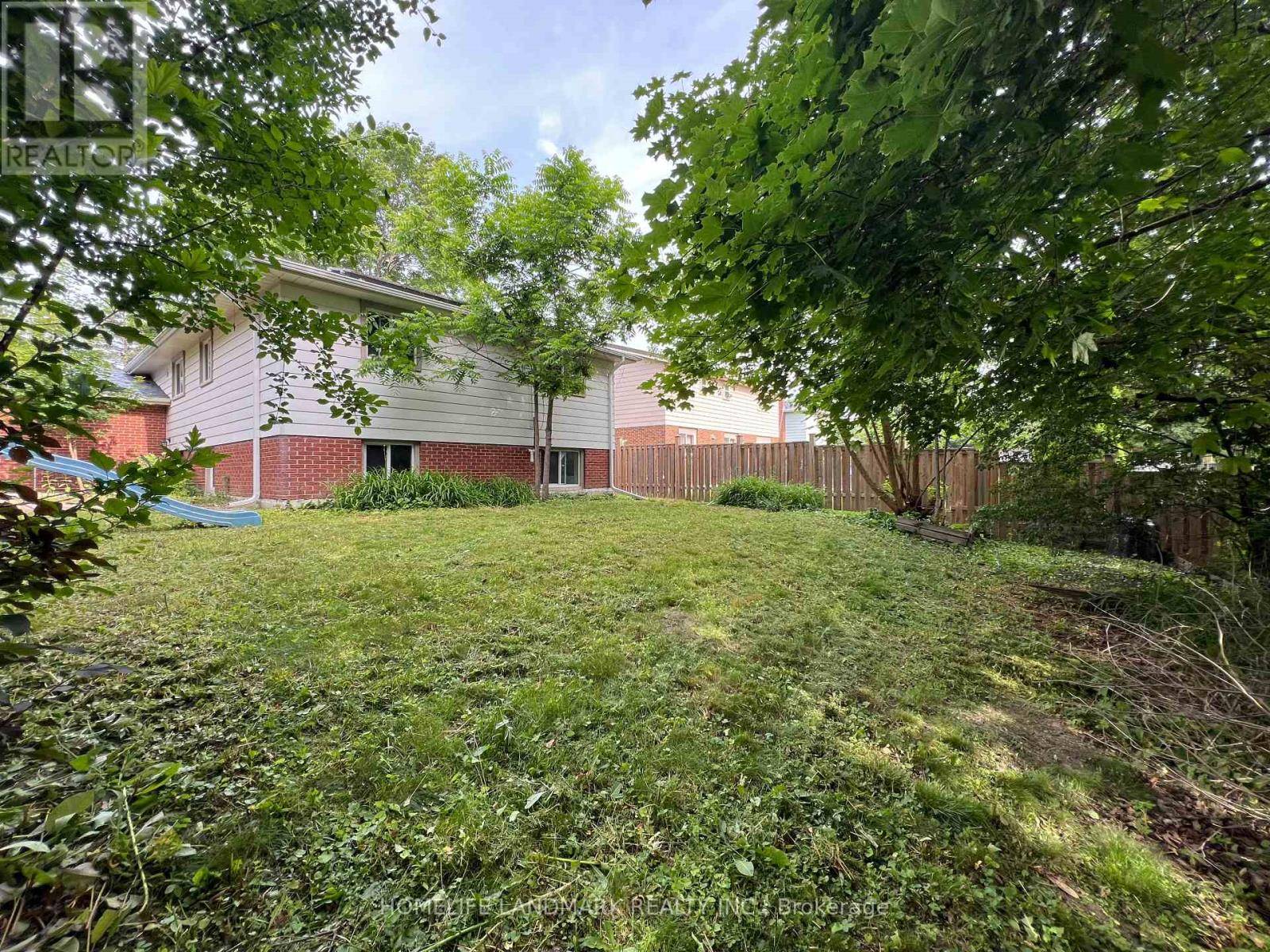 Markham (unionville), ON L3R1Y7,5 CHANT CRESCENT