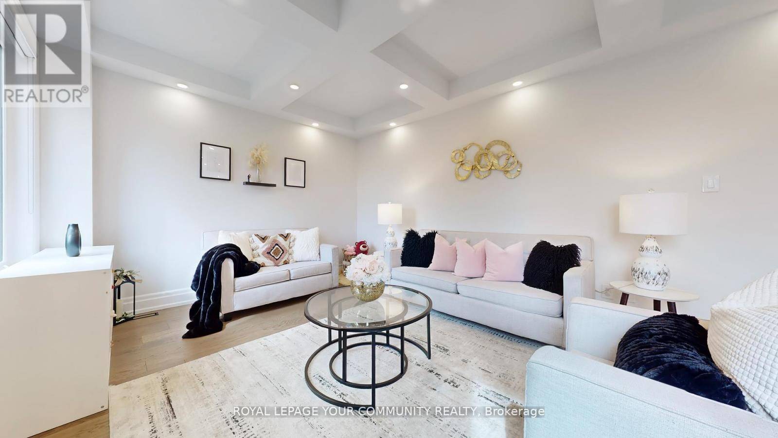 Richmond Hill (oak Ridges), ON L4E4A6,100 GRAND OAK DRIVE