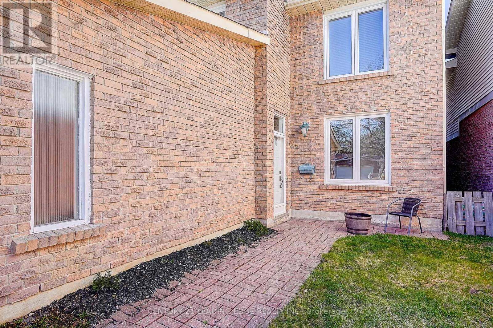 Markham (markham Village), ON L3P4G5,14 PARKINSON ROAD