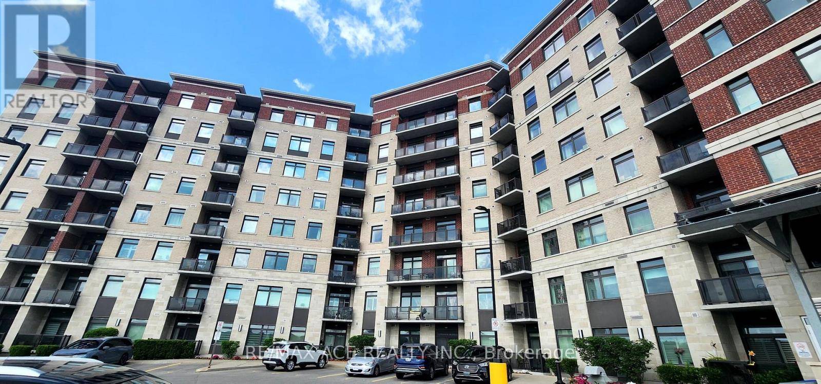 Markham (cedarwood), ON L3S3J9,7325 Markham RD #533