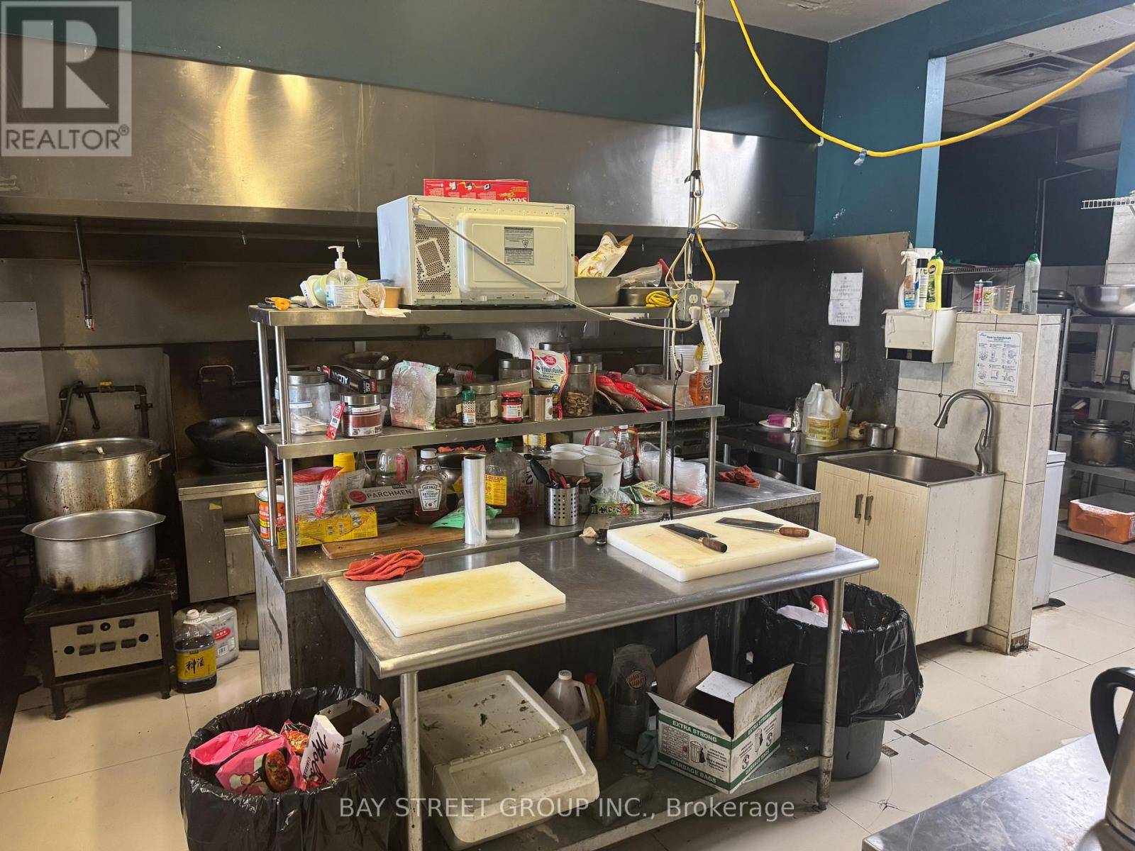 Markham (sherwood-amberglen), ON L3P3B4,6545 Highway 7 East #20