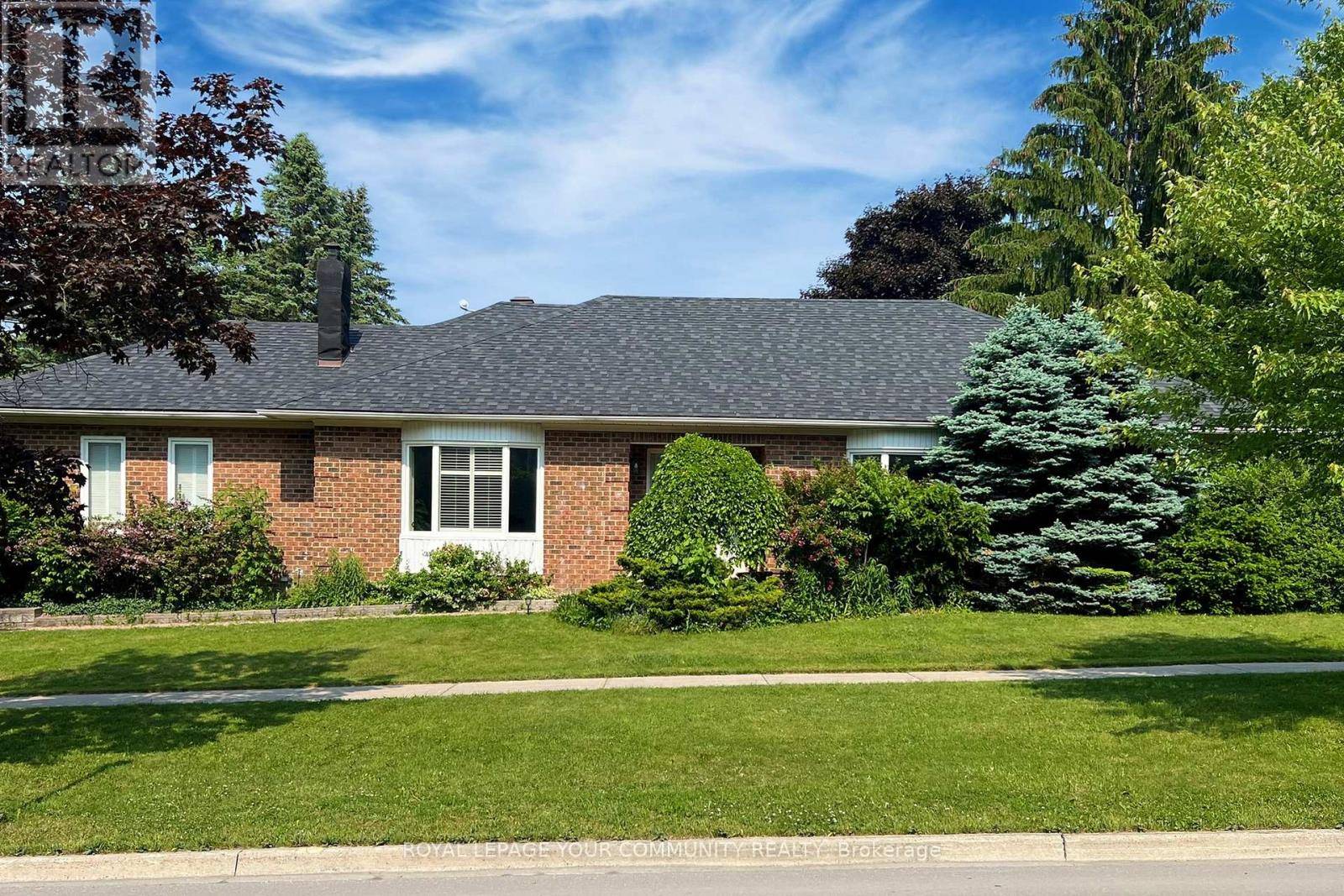 Aurora (aurora Village), ON L4G6B1,284 MURRAY DRIVE