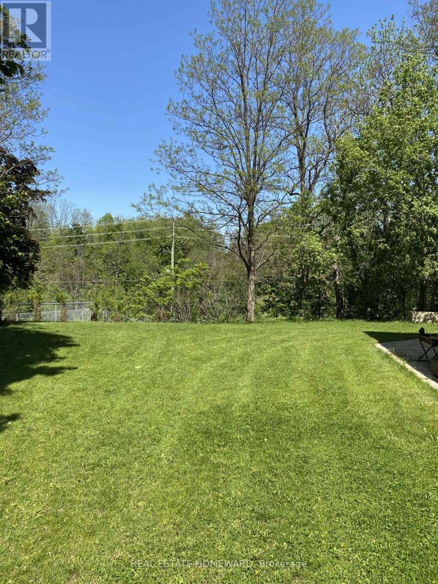 Vaughan (east Woodbridge), ON L4L1W1,7400 ISLINGTON AVENUE