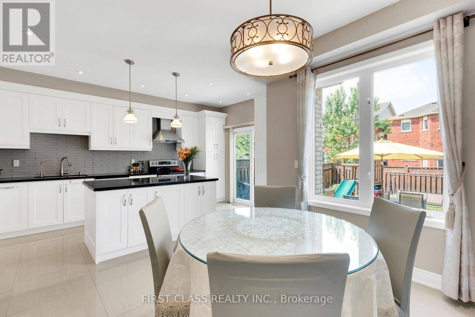 Markham (berczy), ON L6C3A8,12 CHARLES STURDY ROAD