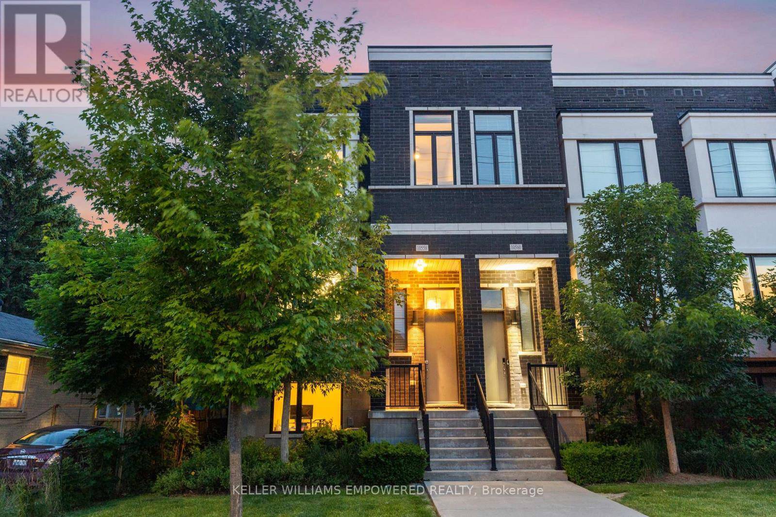 Richmond Hill (crosby), ON L4C0Z8,10558 BAYVIEW AVENUE