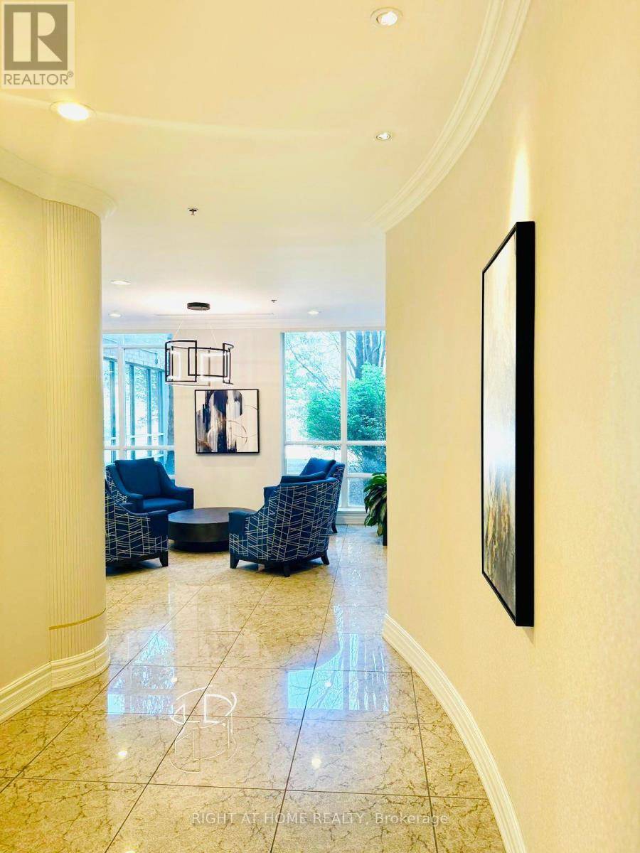 Richmond Hill (langstaff), ON L4B4N2,3 Ellesmere ST #512