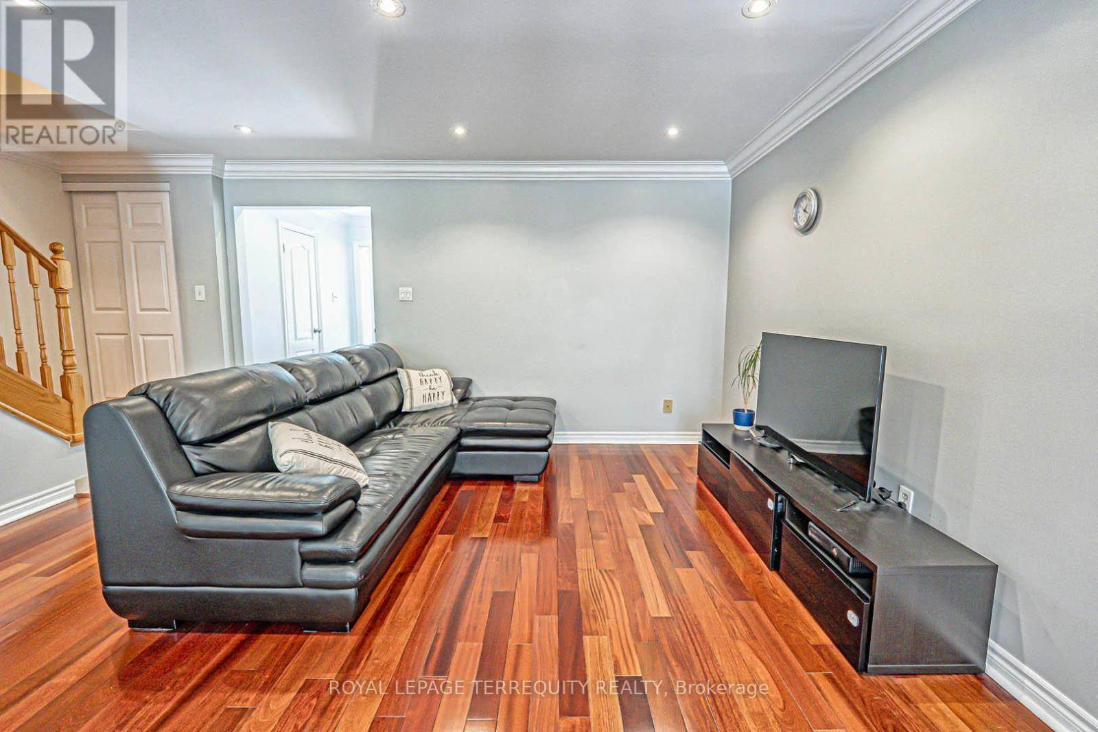 Markham (milliken Mills West), ON L3R3G8,40 PEPPERELL CRESCENT