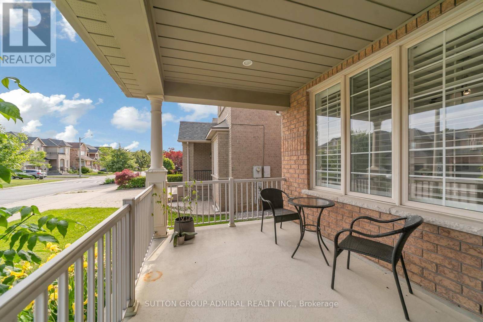 Richmond Hill (oak Ridges), ON L4E4A2,24 NEWBRIDGE AVENUE
