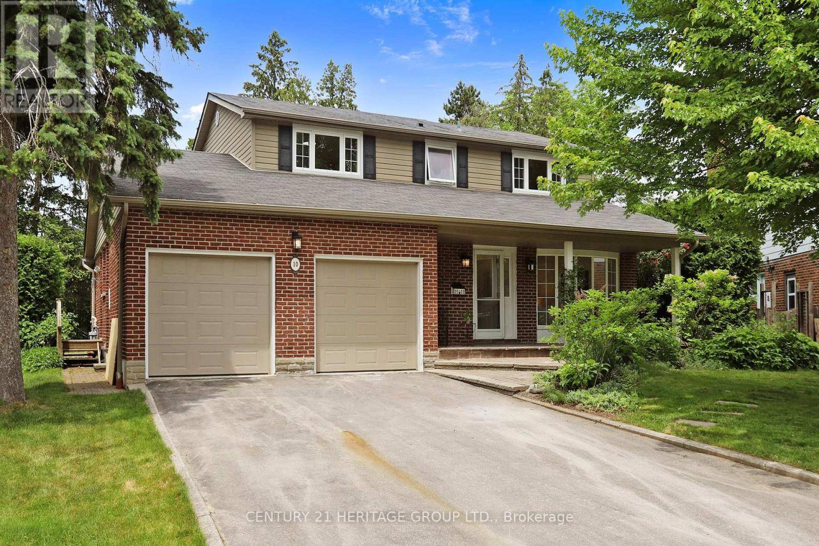 Markham (royal Orchard), ON L3T3B9,10 CHERRY BLOSSOM LANE