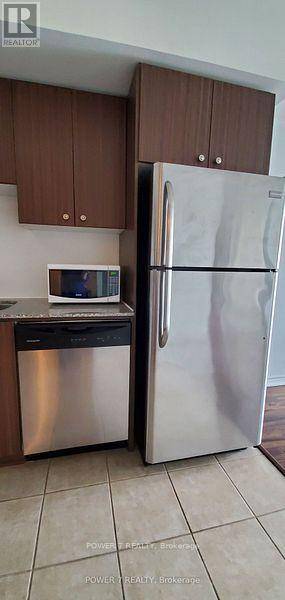Markham (village Green-south Unionville), ON L3R5W7,8323 Kennedy RD #815