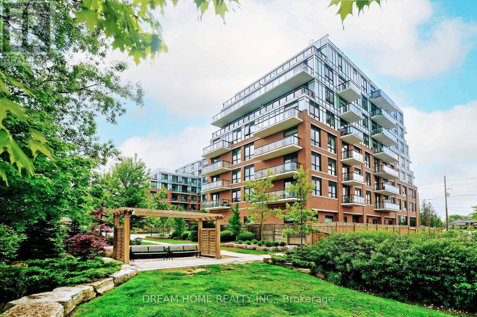 Richmond Hill (jefferson), ON L4E1G2,11611 Yonge ST #510