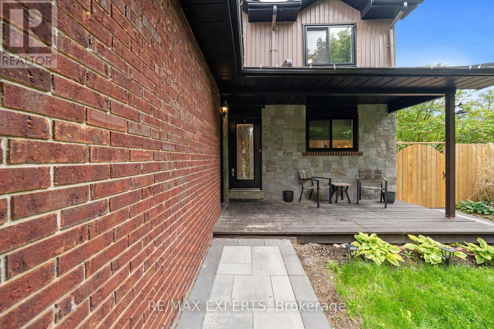 Bradford West Gwillimbury (bradford), ON L3Z1B4,17 PATRICIAN COURT