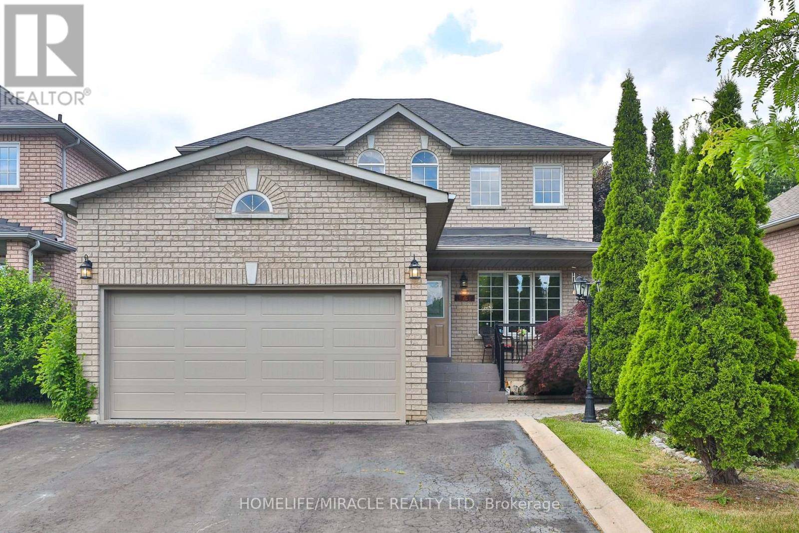 Vaughan (elder Mills), ON L4H1G2,8734 MARTIN GROVE ROAD