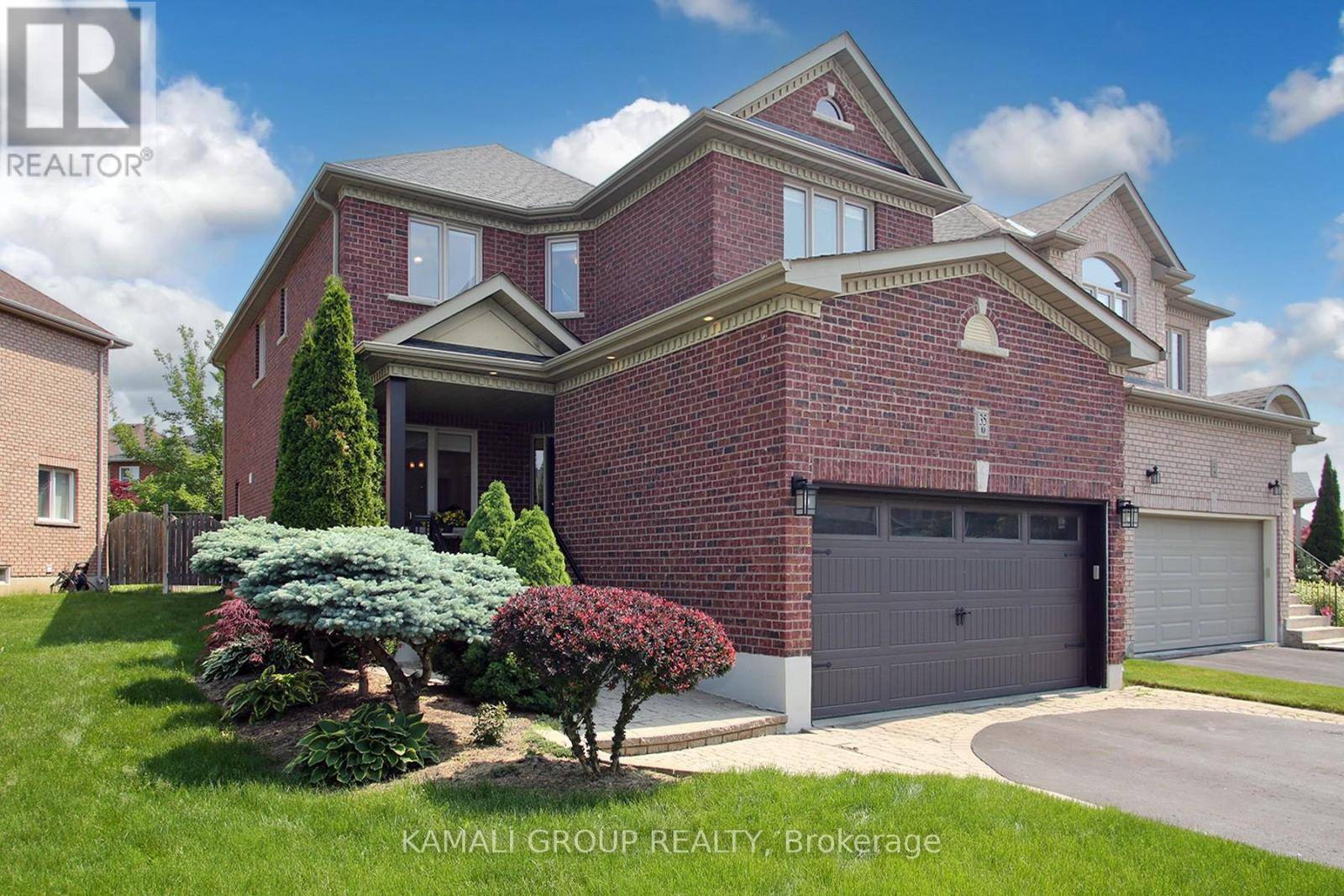 Richmond Hill (westbrook), ON L4S2W7,35 SANDY POINT DRIVE